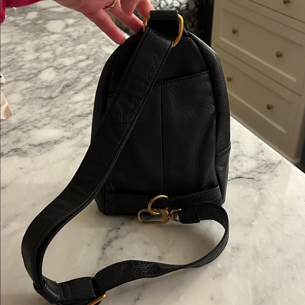 HOBO Fern Sling Pebble Black - Picture 6 of 7